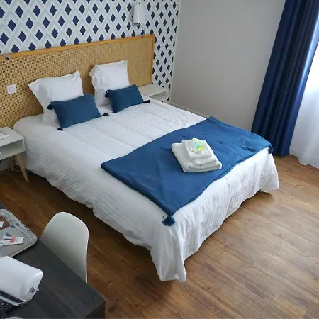 Otel Le Glacier Villeneuve-sur-Lot