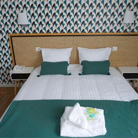 Le Glacier Otel Villeneuve-sur-Lot